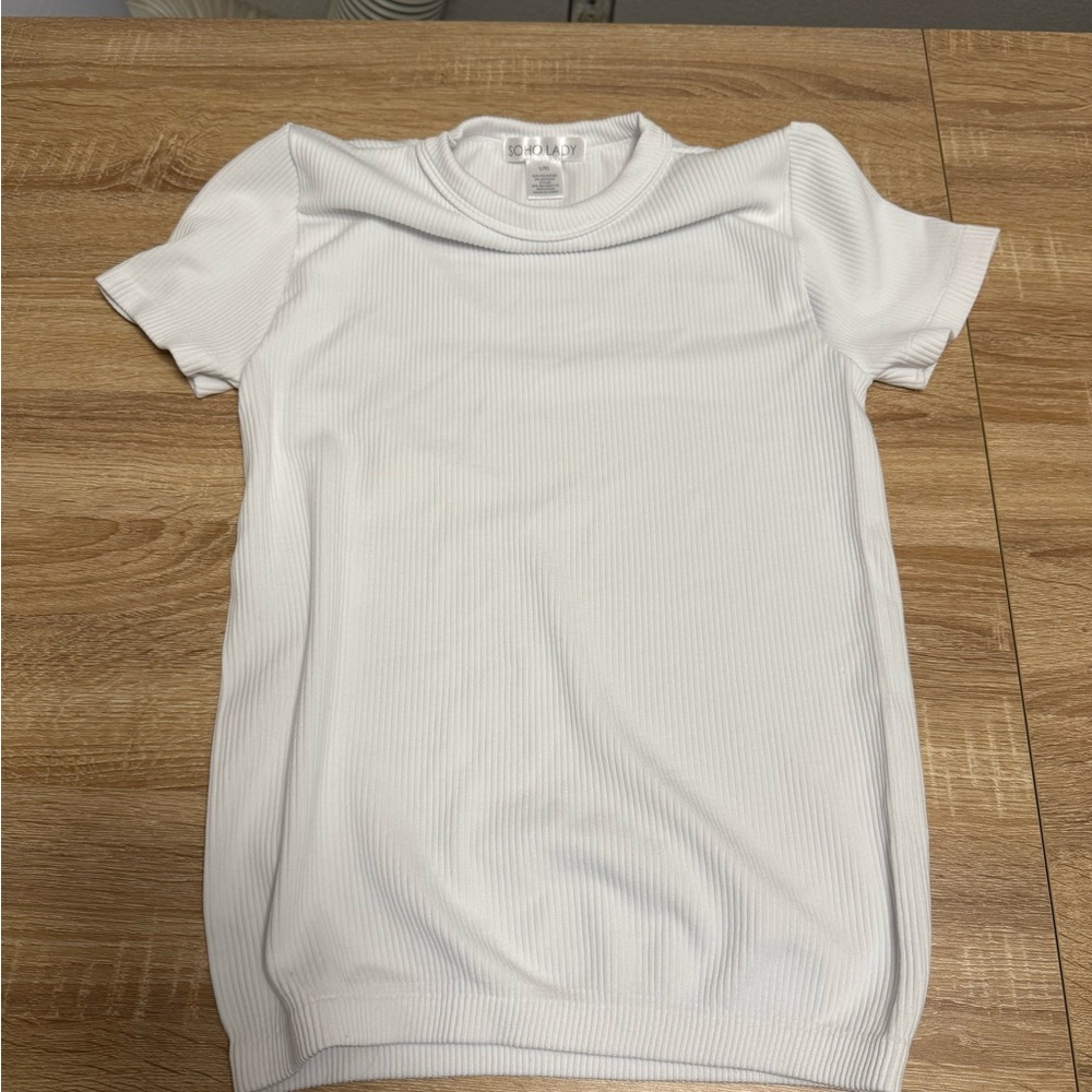 SOHO LADY White Ribbed Top